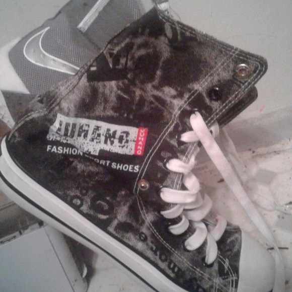 New JuHang high tops - Picture 1 of 1